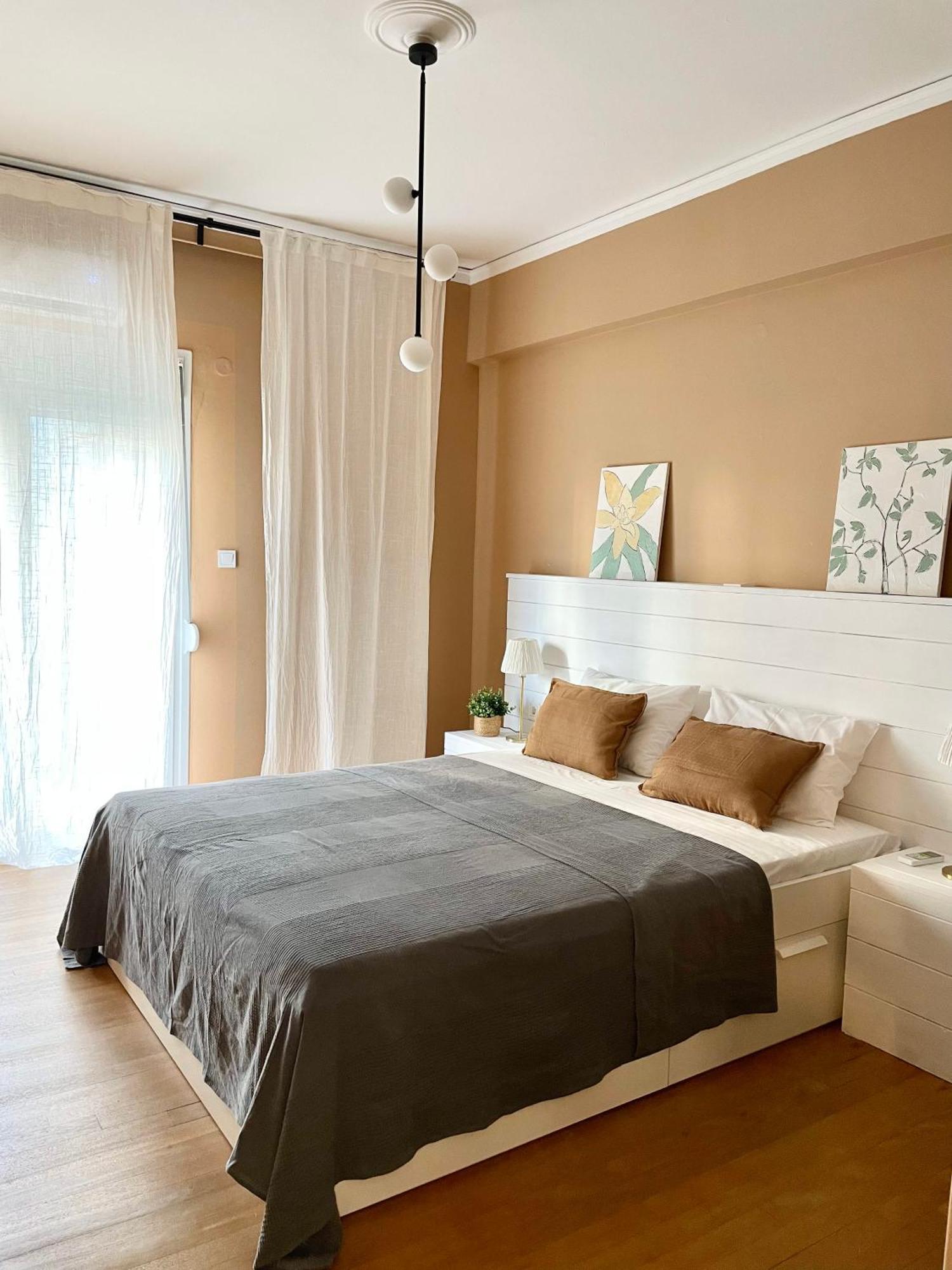 Comfy And Spacious Two Bedroom Apartment With Balcony Ateny Zewnętrze zdjęcie